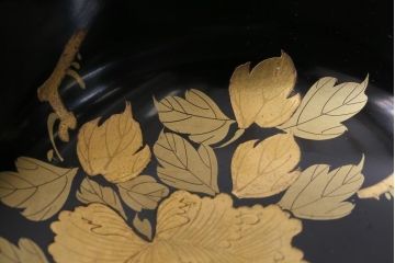 大正昭和初期　木製　羽反型　牡丹・蝶蒔絵杯洗(漆器)