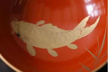 和製アンティーク　箱付き　木製　蒔絵　図変わり盃5つセット(漆器)