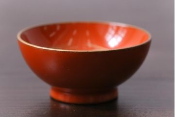 和製アンティーク　箱付き　木製　蒔絵　図変わり盃5つセット(漆器)