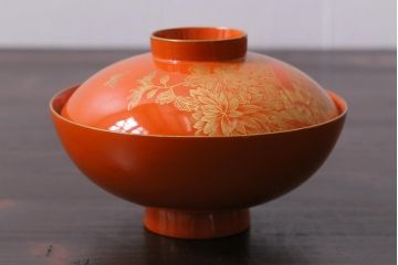 和製アンティーク　仙才型　沈金　蝶と菊　木製　蓋付きお椀6個セット(漆器)