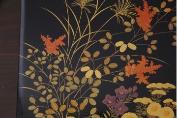 昭和中期　外箱付き　木曽平沢塗　木製　秋の七草　秋草蒔絵の富貴重3組(重箱、漆器)(2)