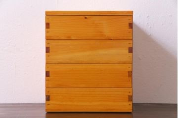 昭和初期　外箱付き　ヒノキ材　温かな色味の重箱(お重)