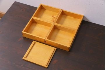 昭和初期　外箱付き　ヒノキ材　温かな色味の重箱(お重)