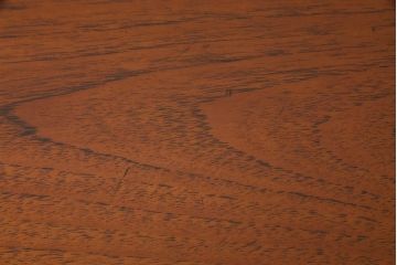 ヴィンテージ家具　北欧ビンテージ　チーク材　あたたかな空間作りにぴったりのリビングボード(サイドボード、収納棚)