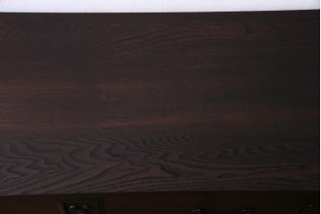 アンティーク家具　和製アンティーク　前面ケヤキ材　上手物　凝った金具が重厚感を漂わせる時代箪笥サイドボード(引き出し、チェスト)