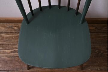 ペイント家具　ERCOL(アーコール)　アースカラーが優しげな雰囲気醸し出すウィンザーダイニングチェア(椅子)