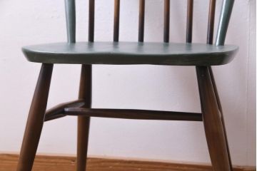 ペイント家具　ERCOL(アーコール)　アースカラーが優しげな雰囲気醸し出すウィンザーダイニングチェア(椅子)