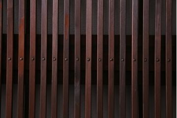 昭和初期　腰板ケヤキ材　裏障子の付いた格子帯戸2枚セット(ガラス帯戸、引き戸、建具)(1)