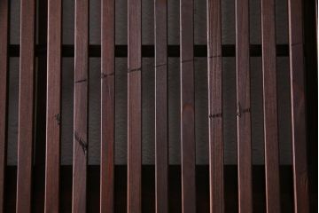 昭和初期　腰板ケヤキ材　裏障子の付いた格子帯戸2枚セット(ガラス帯戸、引き戸、建具)(1)