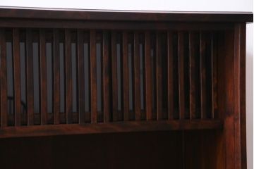 中古　九州民芸家具　和モダンなデザインが目を惹くサイドボード(収納棚、食器棚)