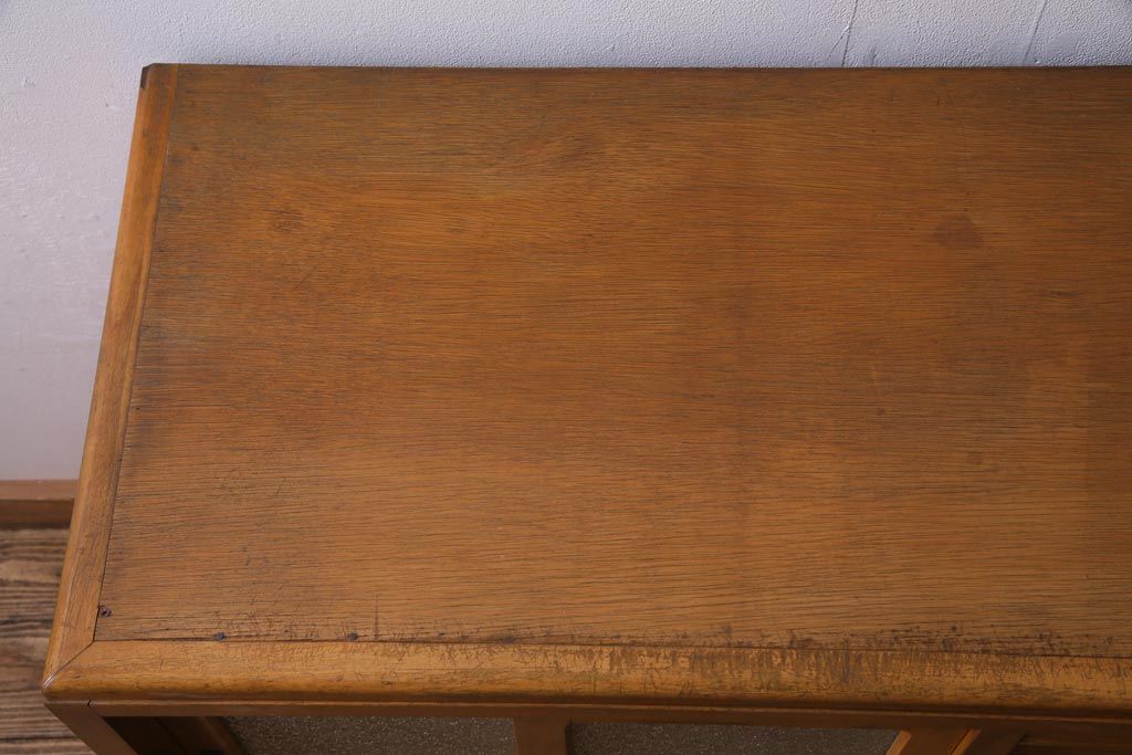 レトロ家具　昭和中期　ダイヤガラス入り　シャッター扉が珍しいレトロモダンな収納棚(戸棚、引き出し)