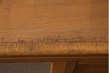 レトロ家具　昭和中期　ダイヤガラス入り　シャッター扉が珍しいレトロモダンな収納棚(戸棚、引き出し)