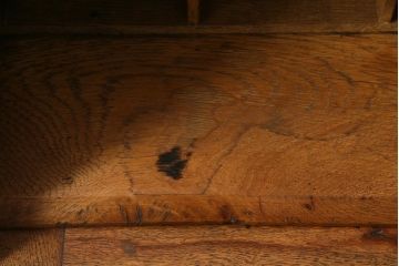 アンティーク家具　イギリスアンティーク　オーク材　コンパクトな大きさが取り入れやすいビューロー(簿記机、収納棚)