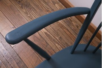 イギリスビンテージ　ペイント家具　ERCOL(アーコール)  シックなカラーがお洒落なラウンジチェア(椅子、アームチェア、ヴィンテージ)