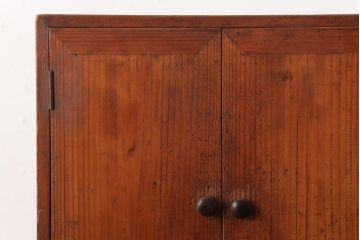 レトロ家具　昭和レトロ　卓上サイズが可愛らしい扉付き書類ケース(戸棚)