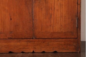 レトロ家具　昭和レトロ　卓上サイズが可愛らしい扉付き書類ケース(戸棚)