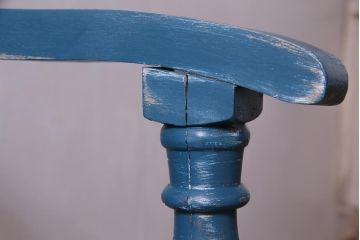 アンティーク家具　イギリスアンティーク　シャビーなペイントがおしゃれな木製ベンチ(2人掛け)