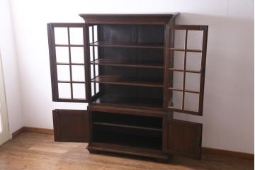 アンティーク家具　ヨーロッパ　オーク材　重厚な色味と佇まいが魅力の重ねキャビネット(飾り棚、ガラスケース)
