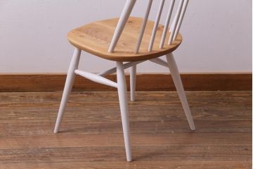 ヴィンテージ家具　ビンテージ　ERCOL(アーコール)　ツートンカラーがおしゃれなナチュラルペイントのクエーカーチェア(椅子)(2)