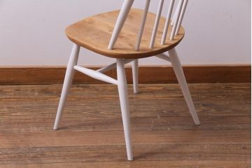 ヴィンテージ家具　ビンテージ　ERCOL(アーコール)　ツートンカラーがおしゃれなナチュラルペイントのクエーカーチェア(椅子)