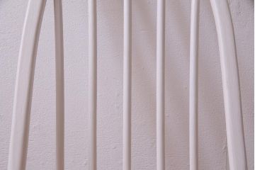 ヴィンテージ家具　ビンテージ　ERCOL(アーコール)　バイカラーがおしゃれなペイントクエーカーチェア(椅子)(1)
