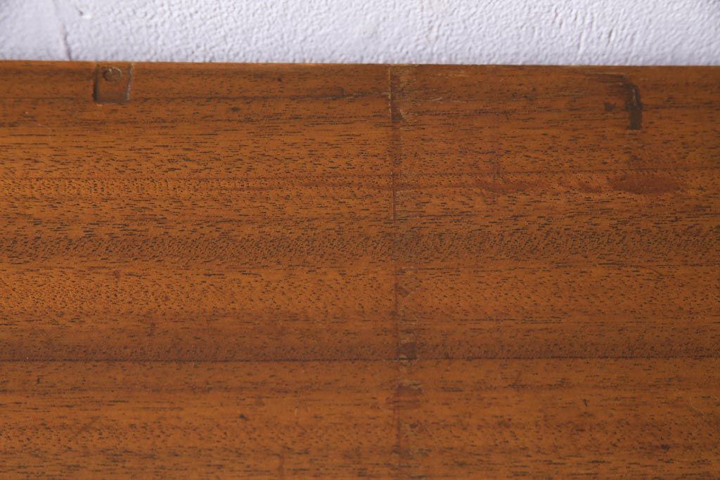 ヴィンテージ家具　北欧ビンテージ　チーク材　シンプルでレトロなガラス引き戸のキャビネット(本箱、ブックケース、サイドボード、飾り棚)