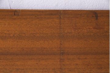 ヴィンテージ家具　北欧ビンテージ　チーク材　シンプルでレトロなガラス引き戸のキャビネット(本箱、ブックケース、サイドボード、飾り棚)