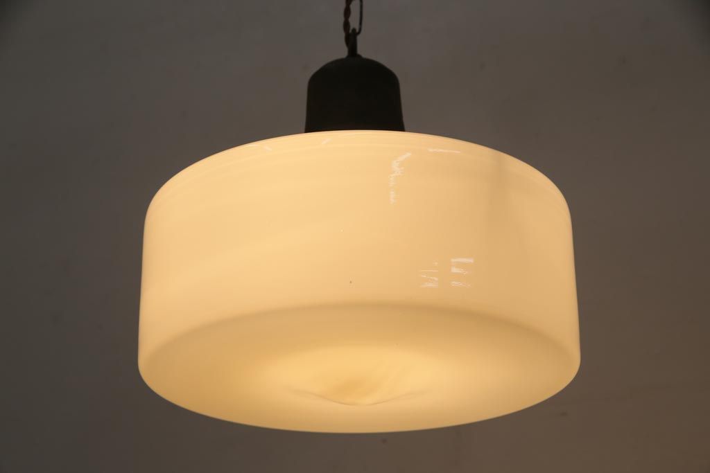 昭和レトロ　戦前　どっしりとしたブラケットのペンダントライト(天井照明、吊り下げ照明)