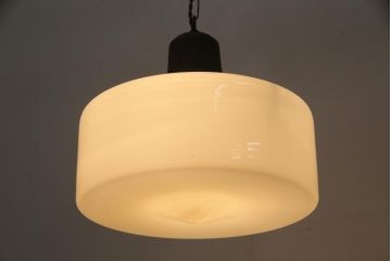 昭和レトロ　戦前　どっしりとしたブラケットのペンダントライト(天井照明、吊り下げ照明)