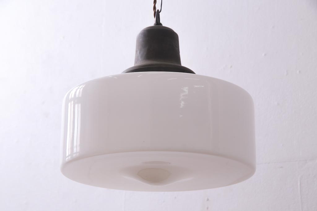 昭和レトロ　戦前　どっしりとしたブラケットのペンダントライト(天井照明、吊り下げ照明)