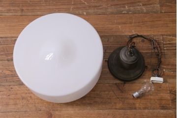 昭和レトロ　戦前　どっしりとしたブラケットのペンダントライト(天井照明、吊り下げ照明)