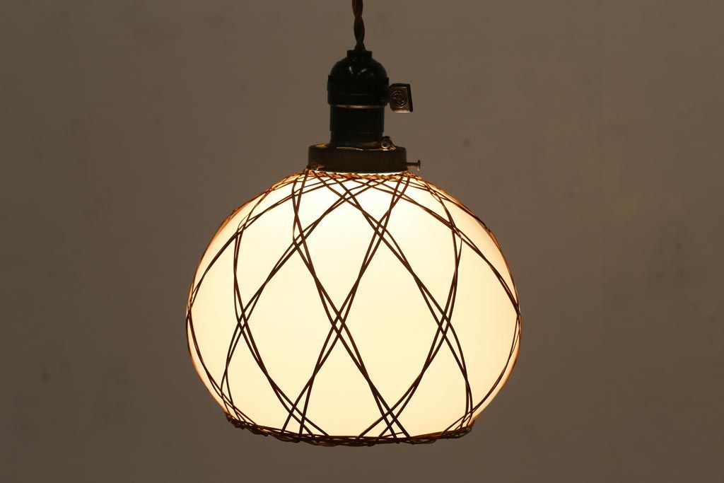 昭和レトロ　戦前　竹編み細工のペンダントライト(電笠、天井照明、吊り下げ照明)