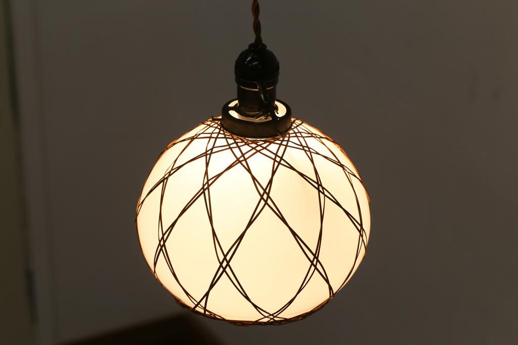 昭和レトロ　戦前　竹編み細工のペンダントライト(電笠、天井照明、吊り下げ照明)