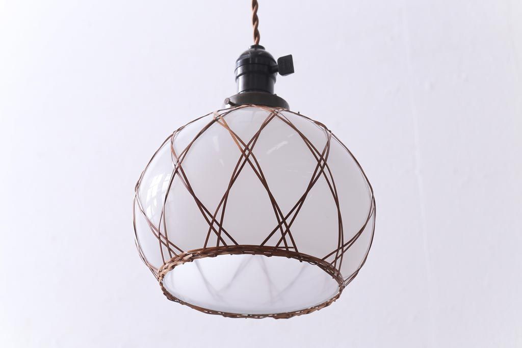 昭和レトロ　戦前　竹編み細工のペンダントライト(電笠、天井照明、吊り下げ照明)