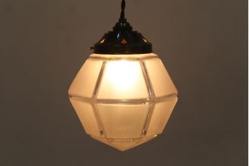 フランスアンティーク　モダンなデザインの多面体のペンダントライト(天井照明、吊り下げ照明)