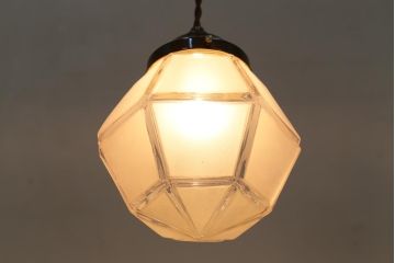 フランスアンティーク　モダンなデザインの多面体のペンダントライト(天井照明、吊り下げ照明)