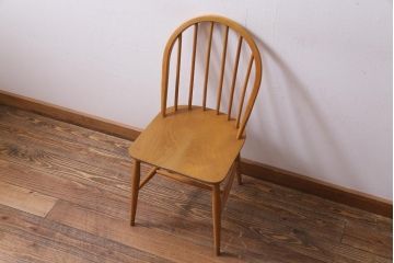 ヴィンテージ家具　イギリスビンテージ　ERCOL(アーコール)　明るい木色があたたかなウィンザーチェア(ワークチェア、椅子、ウインザーチェア)