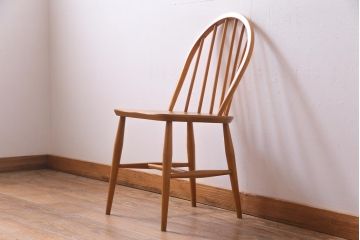 ヴィンテージ家具　イギリスビンテージ　ERCOL(アーコール)　明るい木色があたたかなウィンザーチェア(ワークチェア、椅子、ウインザーチェア)