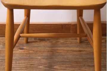 ヴィンテージ家具　イギリスビンテージ　ERCOL(アーコール)　明るい木色があたたかなウィンザーチェア(ワークチェア、椅子、ウインザーチェア)