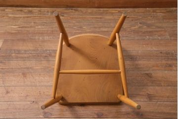 ヴィンテージ家具　イギリスビンテージ　ERCOL(アーコール)　明るい木色があたたかなウィンザーチェア(ワークチェア、椅子、ウインザーチェア)