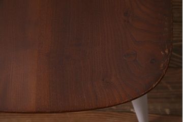 ヴィンテージ家具　ビンテージ　ERCOL(アーコール)　コントラストが目を引くペイントクエーカーチェア(椅子)(1)