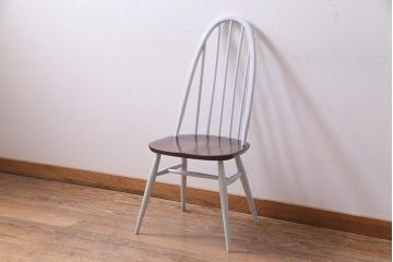 ヴィンテージ家具　ビンテージ　ERCOL(アーコール)　コントラストが目を引くペイントクエーカーチェア(椅子)(3)