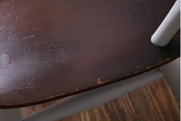 ヴィンテージ家具　ビンテージ　ERCOL(アーコール)　コントラストが目を引くペイントクエーカーチェア(椅子)(3)