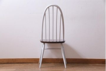 ヴィンテージ家具　ビンテージ　ERCOL(アーコール)　コントラストが目を引くペイントクエーカーチェア(椅子)(3)