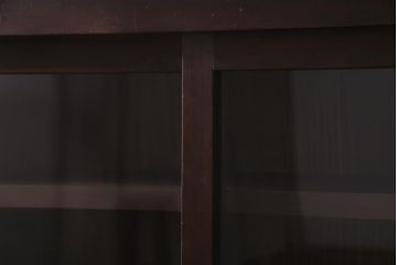 アンティーク家具　和製アンティーク　ヒノキ材　色味と引手の渋さが素敵な脚付きリメイクの戸棚(収納棚)