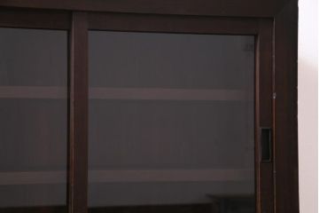 アンティーク家具　和製アンティーク　ヒノキ材　色味と引手の渋さが素敵な脚付きリメイクの戸棚(収納棚)