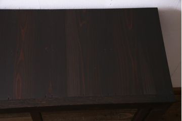 アンティーク家具　和製アンティーク　ヒノキ材　色味と引手の渋さが素敵な脚付きリメイクの戸棚(収納棚)