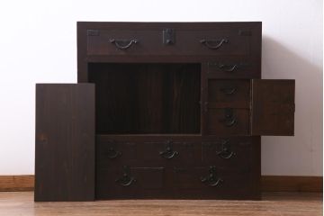 アンティーク家具　和製アンティーク　明治期　ヒノキ材　バランスのとれたデザインが品のある帳場箪笥(収納棚、戸棚、時代箪笥)