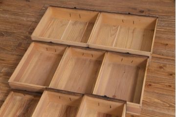 アンティーク家具　和製アンティーク　明治期　ヒノキ材　バランスのとれたデザインが品のある帳場箪笥(収納棚、戸棚、時代箪笥)