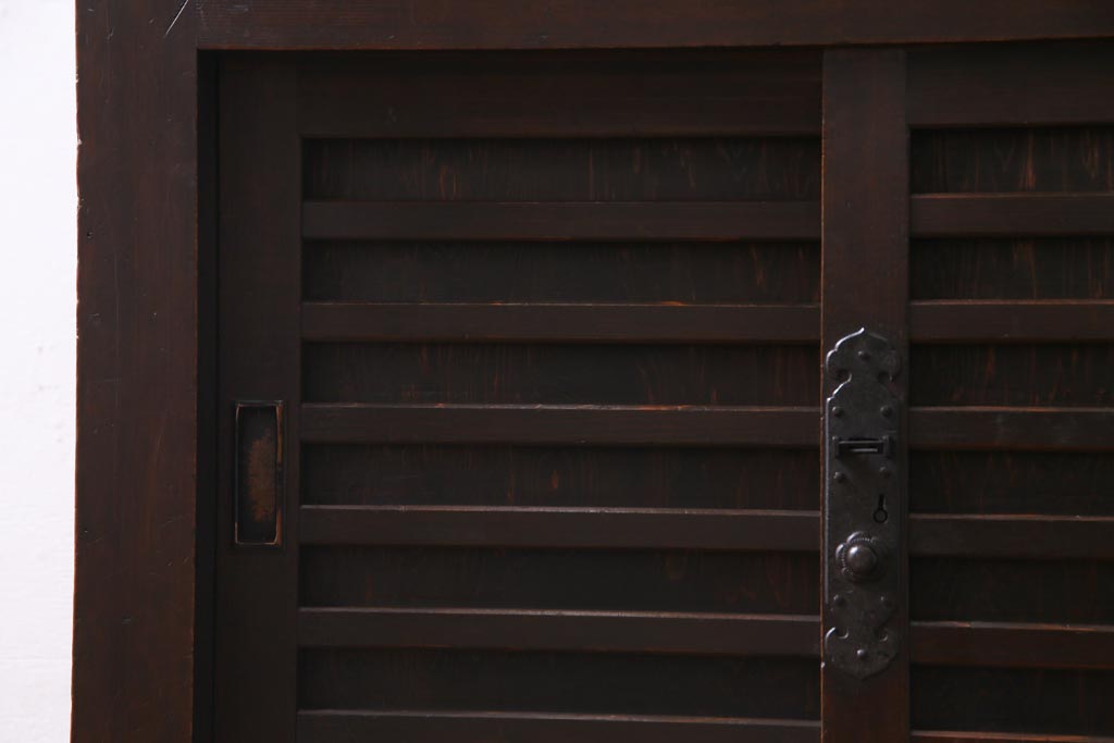 アンティーク家具　和製アンティーク　明治期　ヒノキ材　バランスのとれたデザインが品のある帳場箪笥(収納棚、戸棚、時代箪笥)